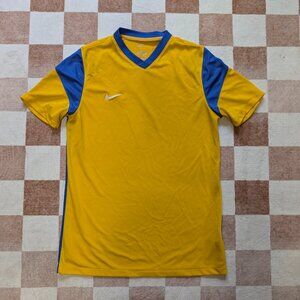 Nike Slimfit Futball Style Dri-Fit Short Sleeve Tee